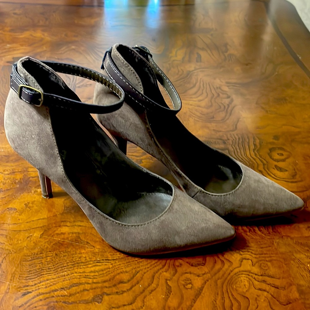 Mia Size 7 Brown Swede Shoes with Ankle Strap Gently Used Heels